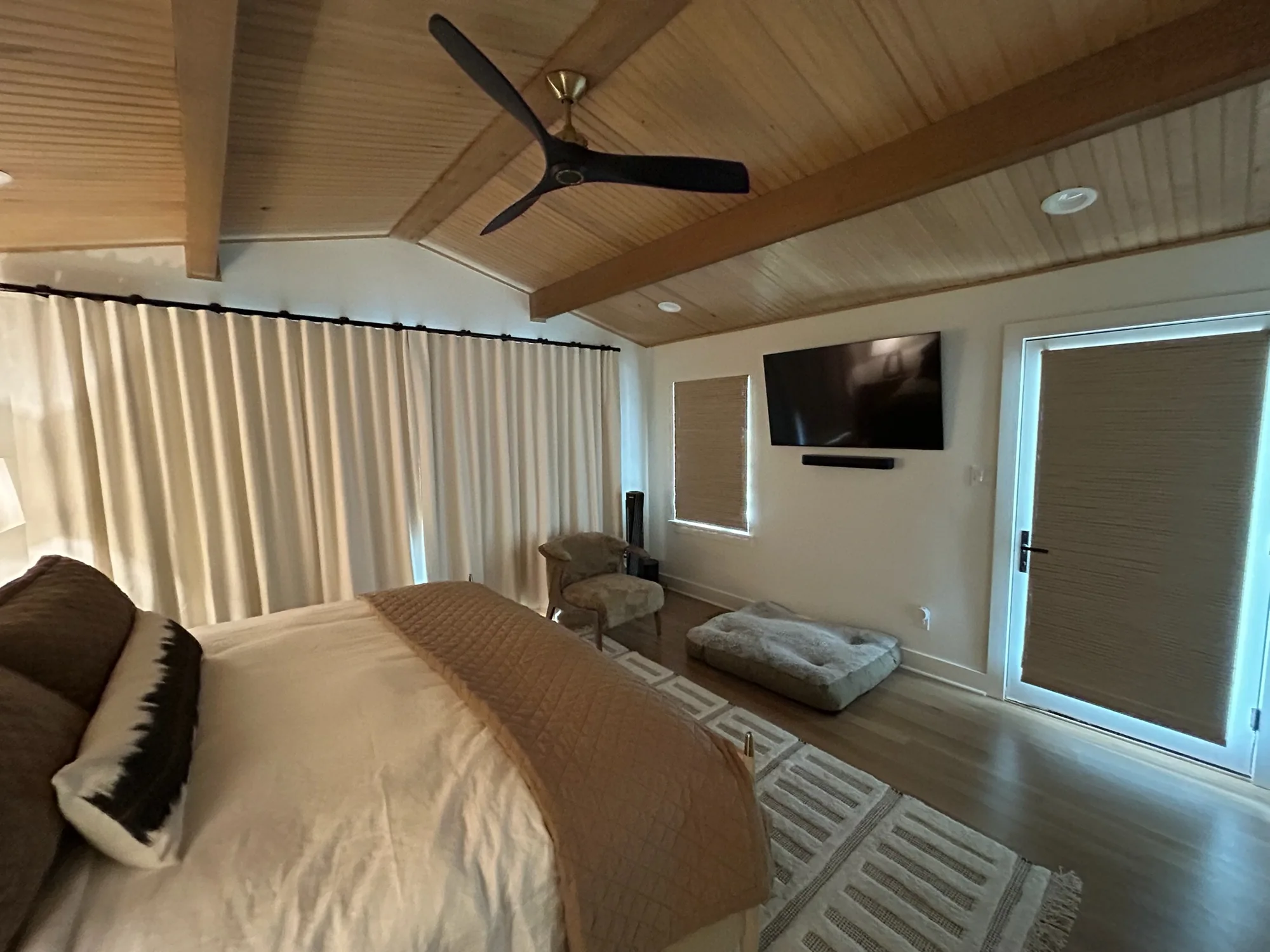 Motorized drapes installed in Fort Oglethorpe, GA by Love Is Blinds